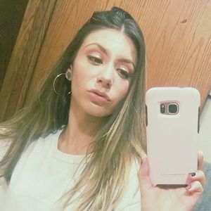 Meet your Posher, Domonique